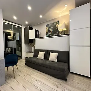 lovely-and-cosy-white-apartment.italymilanhotels.net/